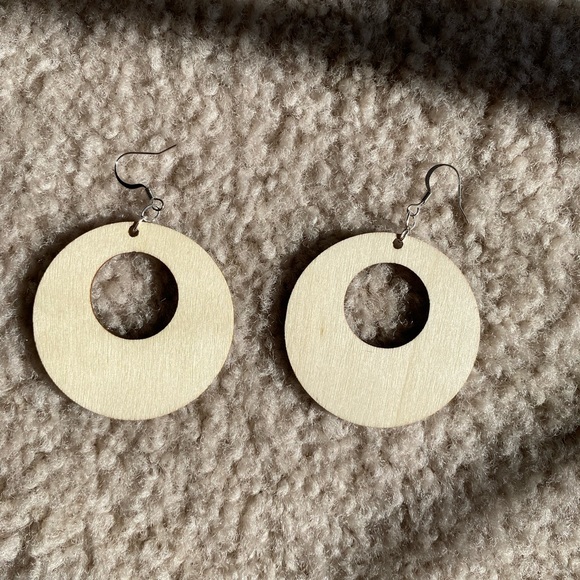 Wood Burned Earrings - Picture 5 of 6